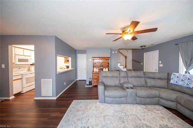 3815 Holston River Reach Apt D, Portsmouth, VA 23703