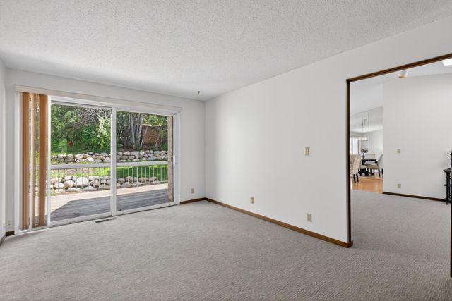 6066 Blake Ridge Road, Edina, MN 55436