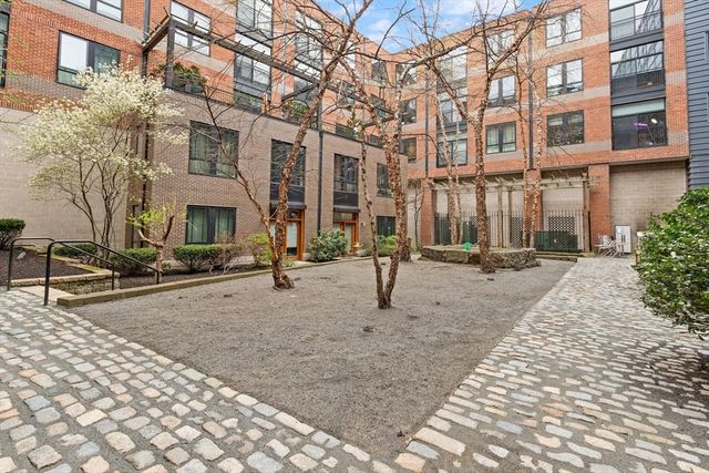 251 Heath St 205, Boston, MA 02130