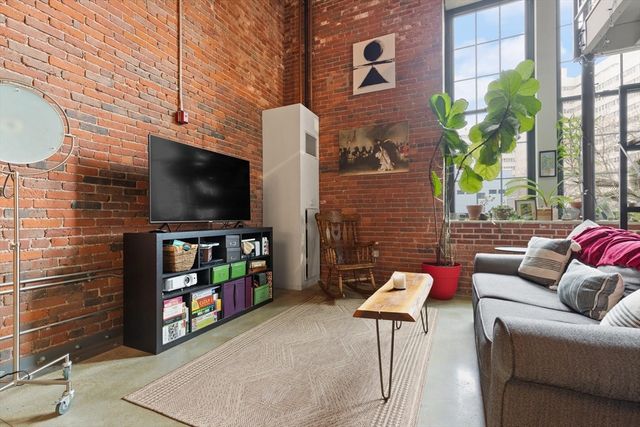 251 Heath St 205, Boston, MA 02130