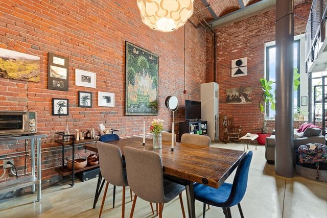 251 Heath St 205, Boston, MA 02130