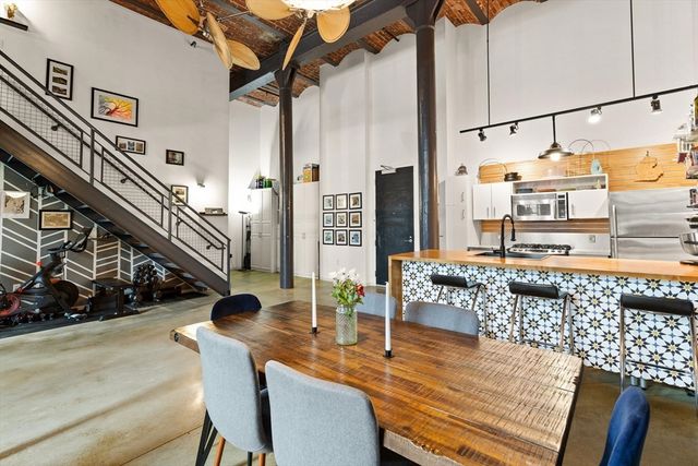 251 Heath St 205, Boston, MA 02130