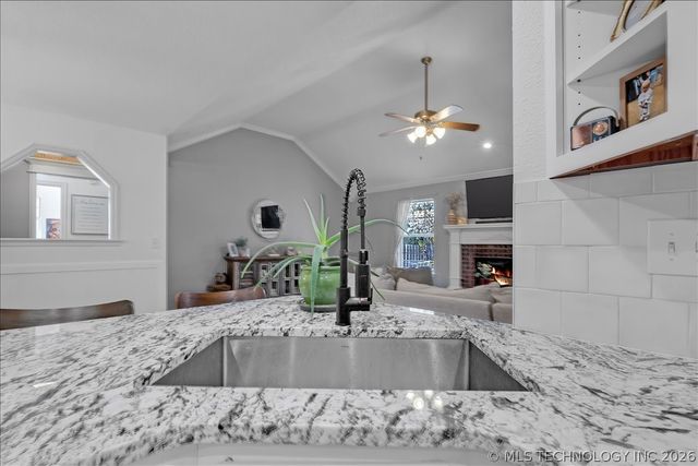 11822 N 107th East Avenue, Collinsville, OK 74021