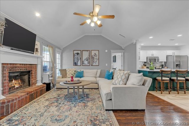 11822 N 107th East Avenue, Collinsville, OK 74021