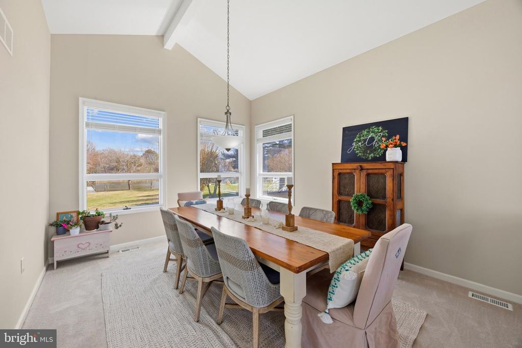 Image 11 of property listing at 40 GREENWOOD SHLS, Grasonville, MD 21638