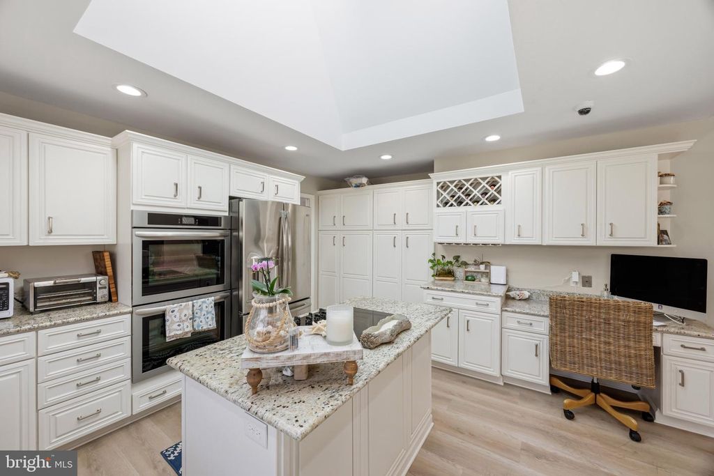 Image 14 of property listing at 40 GREENWOOD SHLS, Grasonville, MD 21638