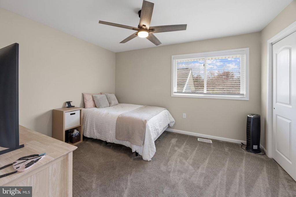 Image 28 of property listing at 40 GREENWOOD SHLS, Grasonville, MD 21638