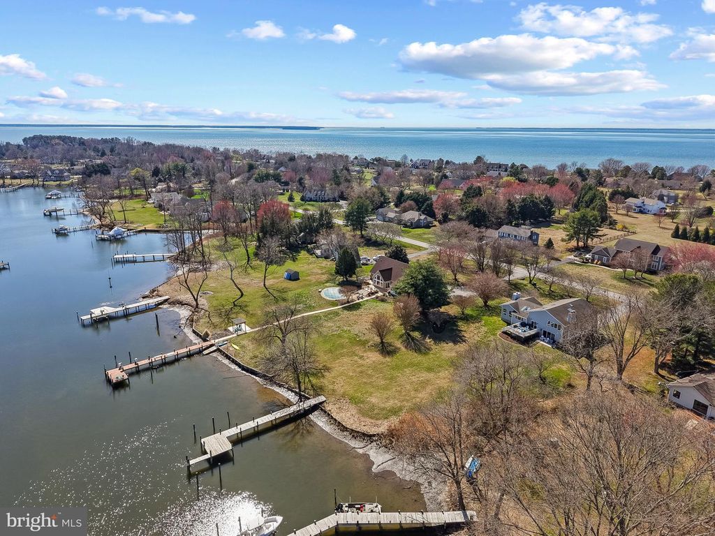 Image 42 of property listing at 40 GREENWOOD SHLS, Grasonville, MD 21638