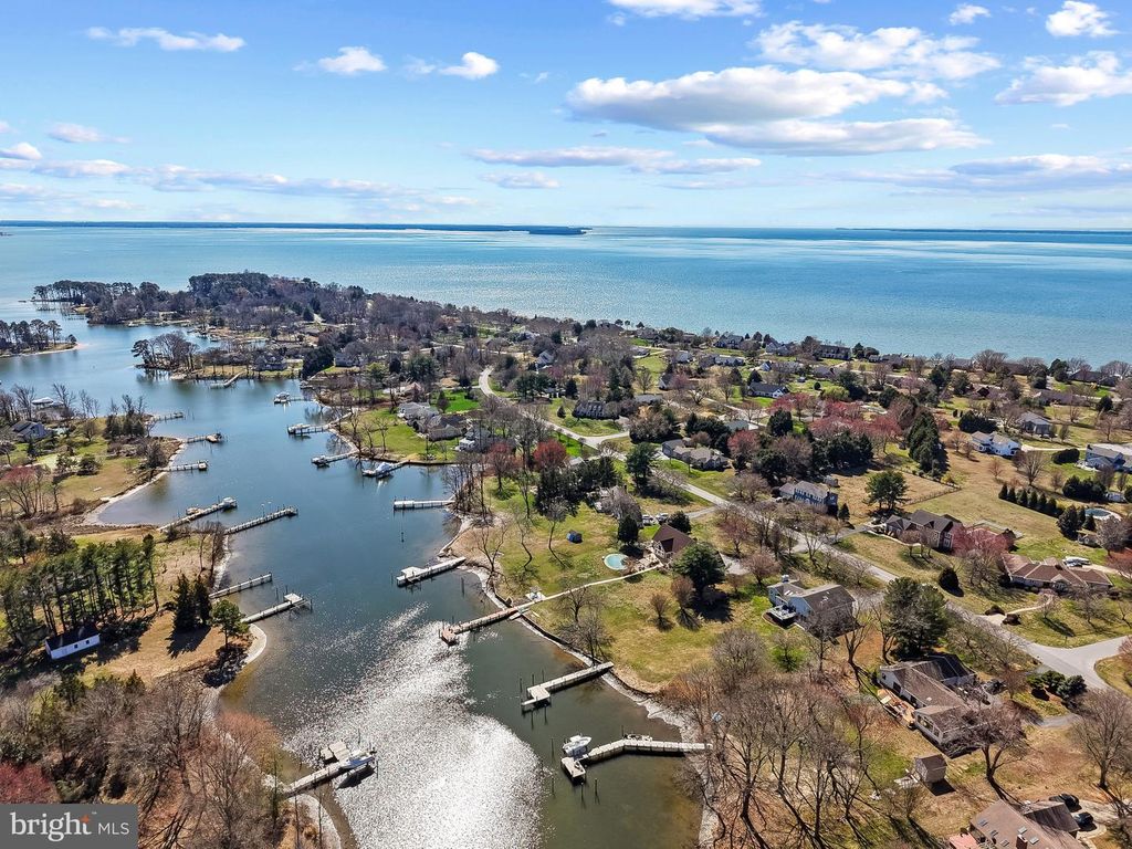 Image 45 of property listing at 40 GREENWOOD SHLS, Grasonville, MD 21638