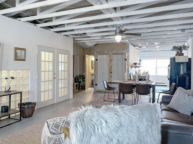 6541 GATEWAY AVENUE 6541, Sarasota, FL 34231