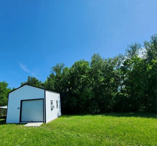 1660 Red Road, Howe, TX 75459