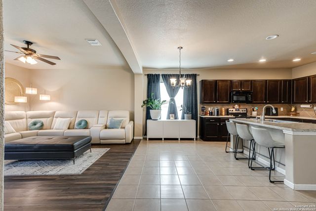 6019 JULIANS CV, San Antonio, TX 78244