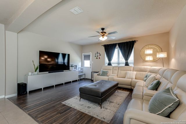 6019 JULIANS CV, San Antonio, TX 78244