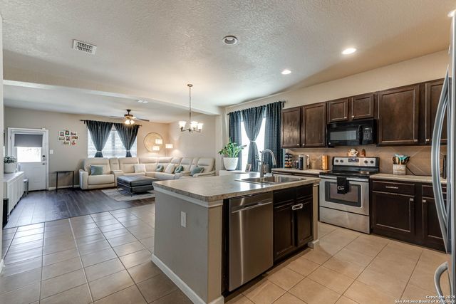 6019 JULIANS CV, San Antonio, TX 78244