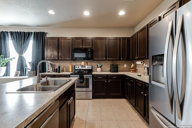 6019 JULIANS CV, San Antonio, TX 78244