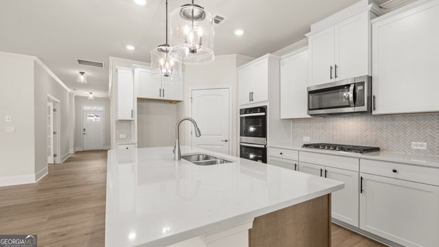 63 Lakeview Point, Dallas, GA 30157