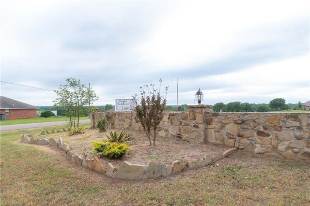 Hope Circle, Chandler, OK 74834