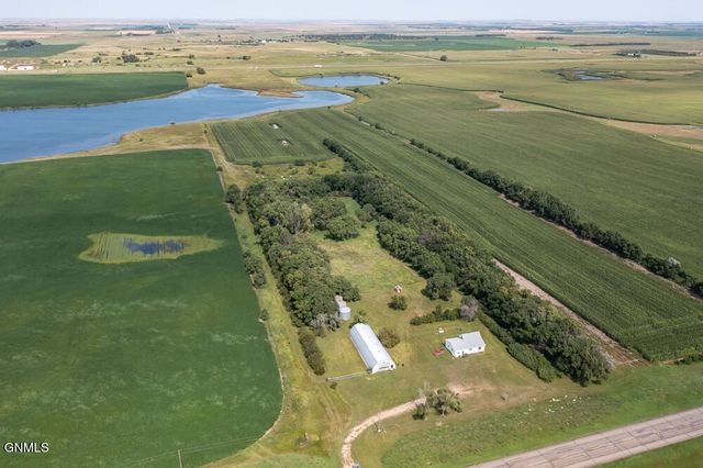 18500 County Highway 10, Menoken, ND 58558 property photo