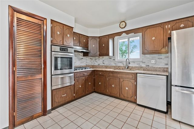 2110 Lorenzi Lane, Robinson Twp, PA 15136