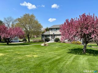 21 Watson Drive, Simsbury, CT 06092