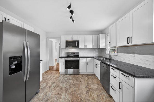 5220 Upper River Road NE, Charleston, TN 37310