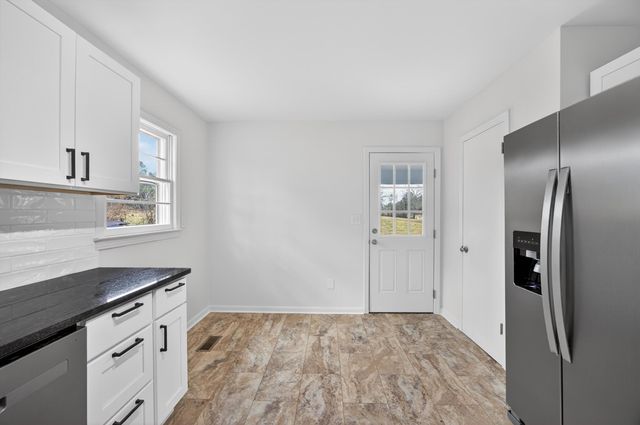 5220 Upper River Road NE, Charleston, TN 37310