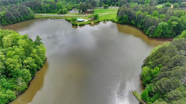 2550 Lockemeade Way, Lawrenceville, GA 30043