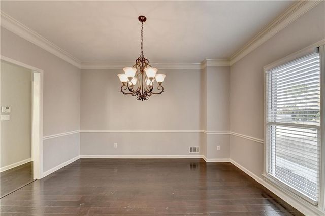 2550 Lockemeade Way, Lawrenceville, GA 30043