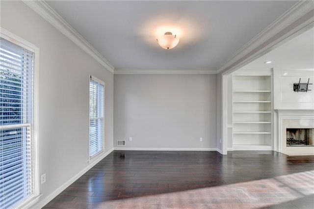 2550 Lockemeade Way, Lawrenceville, GA 30043