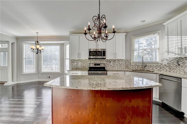 2550 Lockemeade Way, Lawrenceville, GA 30043