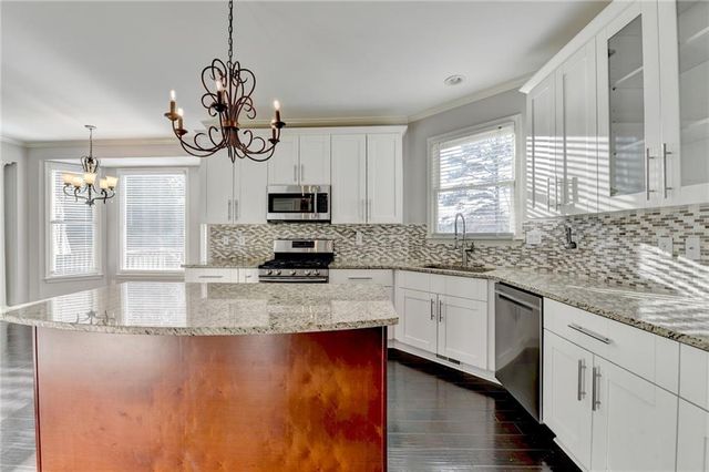 2550 Lockemeade Way, Lawrenceville, GA 30043