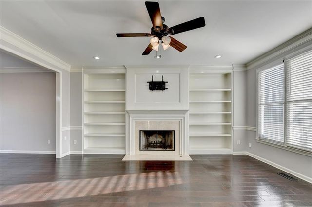 2550 Lockemeade Way, Lawrenceville, GA 30043