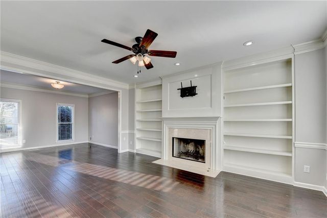 2550 Lockemeade Way, Lawrenceville, GA 30043