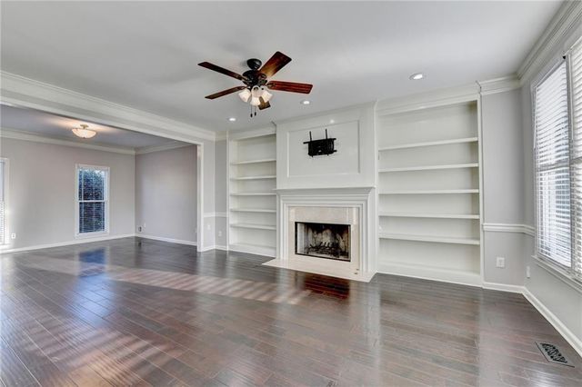 2550 Lockemeade Way, Lawrenceville, GA 30043