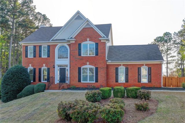2550 Lockemeade Way, Lawrenceville, GA 30043