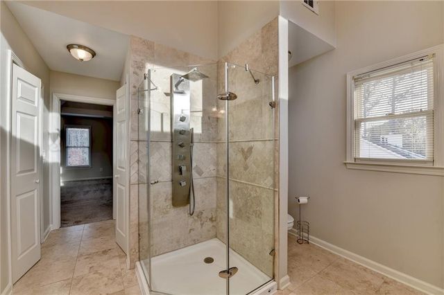 2550 Lockemeade Way, Lawrenceville, GA 30043