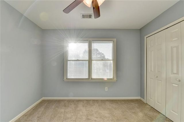 2550 Lockemeade Way, Lawrenceville, GA 30043