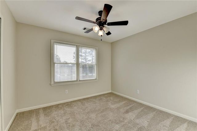 2550 Lockemeade Way, Lawrenceville, GA 30043