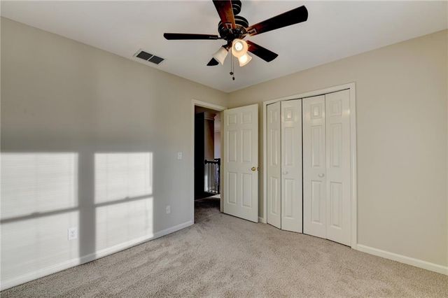 2550 Lockemeade Way, Lawrenceville, GA 30043