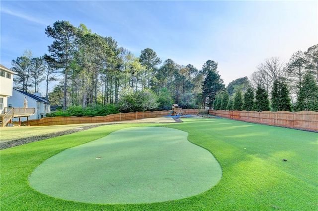 2550 Lockemeade Way, Lawrenceville, GA 30043