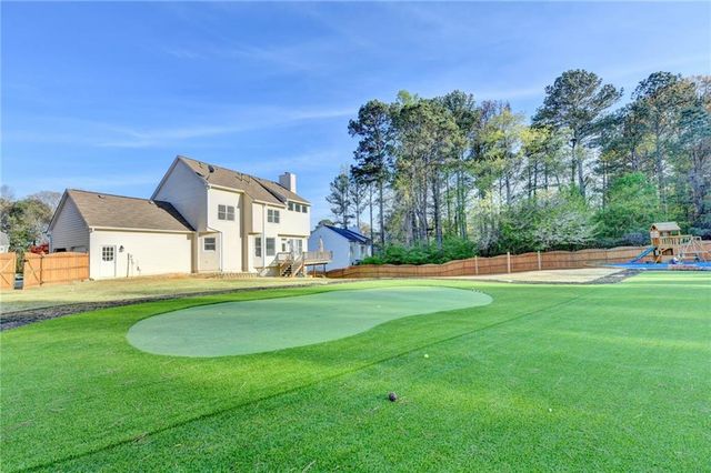 2550 Lockemeade Way, Lawrenceville, GA 30043