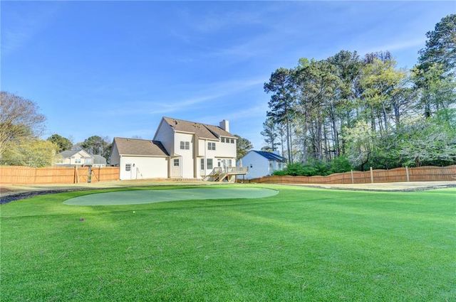 2550 Lockemeade Way, Lawrenceville, GA 30043