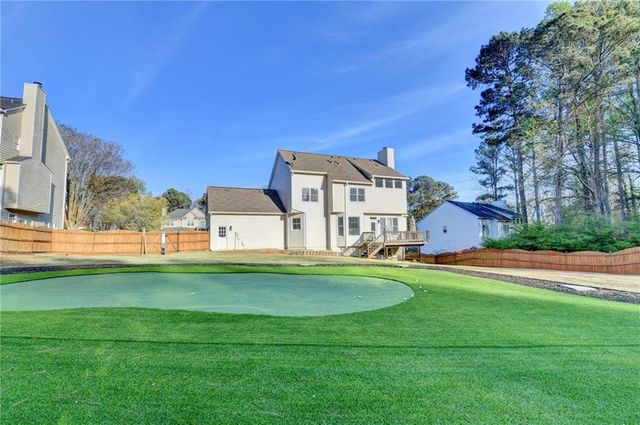 2550 Lockemeade Way, Lawrenceville, GA 30043