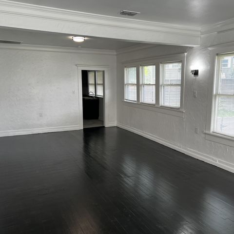 917 N Windomere Avenue, Dallas, TX 75208