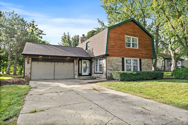 705 Chestnut Court, Algonquin, IL 60102
