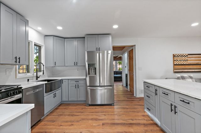 705 Chestnut Court, Algonquin, IL 60102