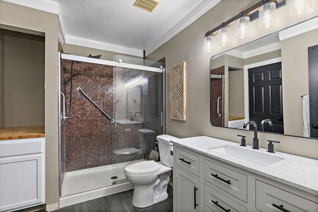 705 Chestnut Court, Algonquin, IL 60102