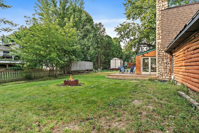 705 Chestnut Court, Algonquin, IL 60102