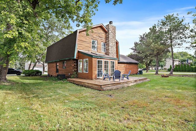 705 Chestnut Court, Algonquin, IL 60102