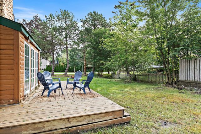 705 Chestnut Court, Algonquin, IL 60102